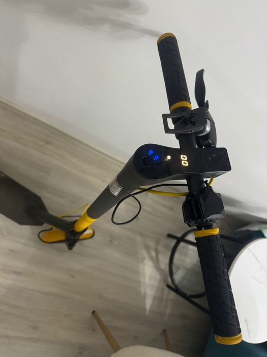 Trotineta electrica Renault RS