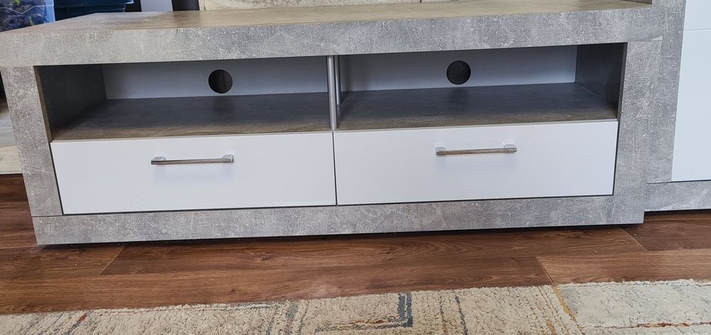 Сервант, шкаф-витрина для гостиной