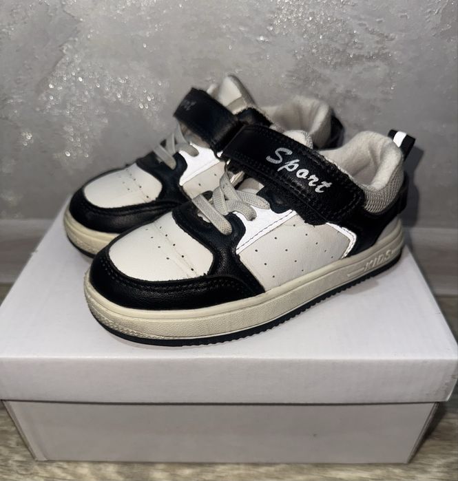 Летние кроссовки