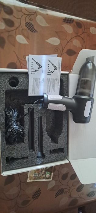 Прахосмукачка за дома и автомобил