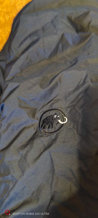 Vând Geaca mammut L