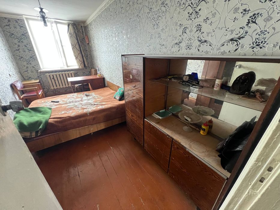 Срочно Продаётся Квартира Старый Ремонт Чиланзар1