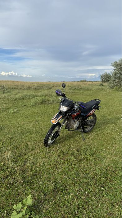 Продам мотоцикл yaqi 250