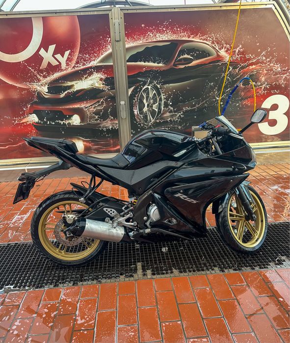 Yamaha YZF r125 (nu mt, cf moto, ktm)