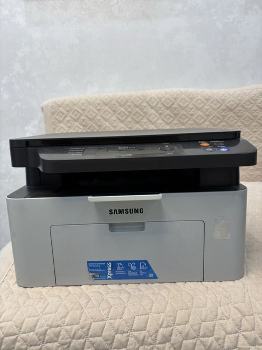 Принтер Samsung Xpress M2070