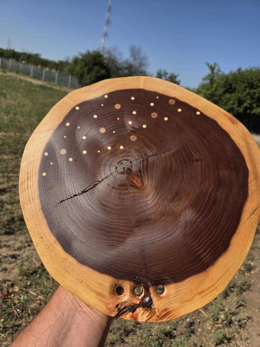 Tocator fund de lemn masiv lucrat manual,unicat,sculptat, decor rustic