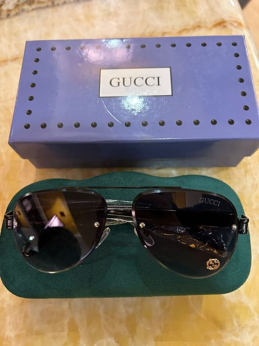 Очки солнцезащитные