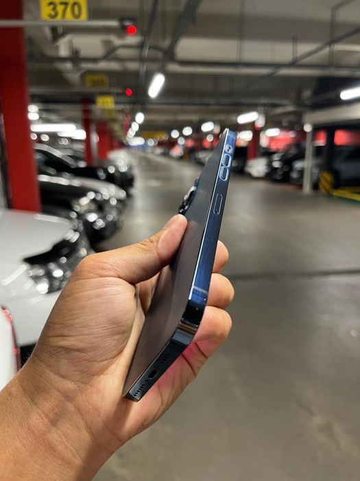 Продам Iphone 12 pro max 128 Gb