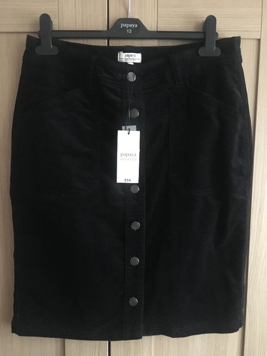 Дамска пола. Пола. Нова! Размер М.