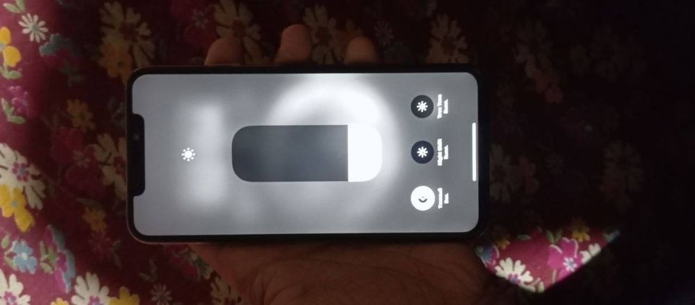 Iphone xs max kafolati bilan