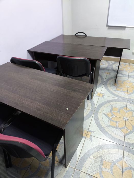 Продается офисный мебель