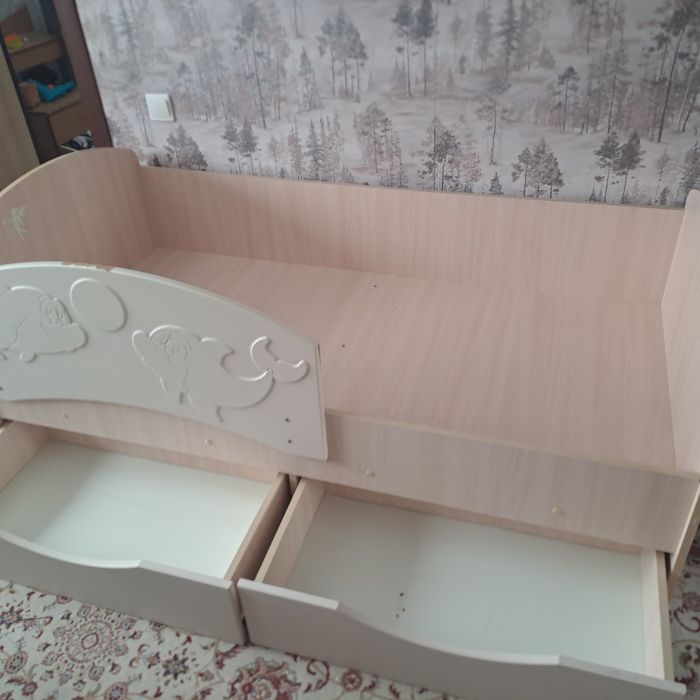 продам в хорошем состоянии  детскую  кровать