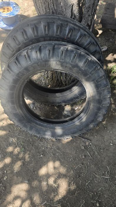Anvelope Semperit pentru utilaje/remorcă – stare bună