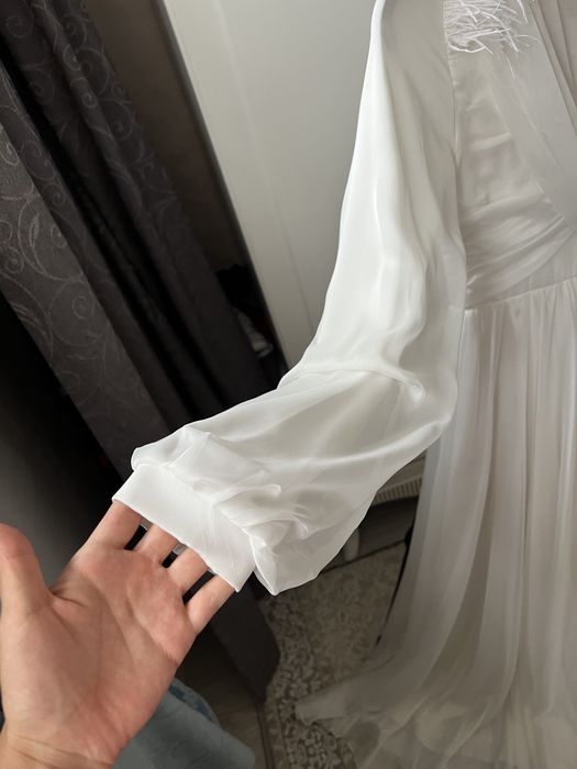 Белое платье из шифона