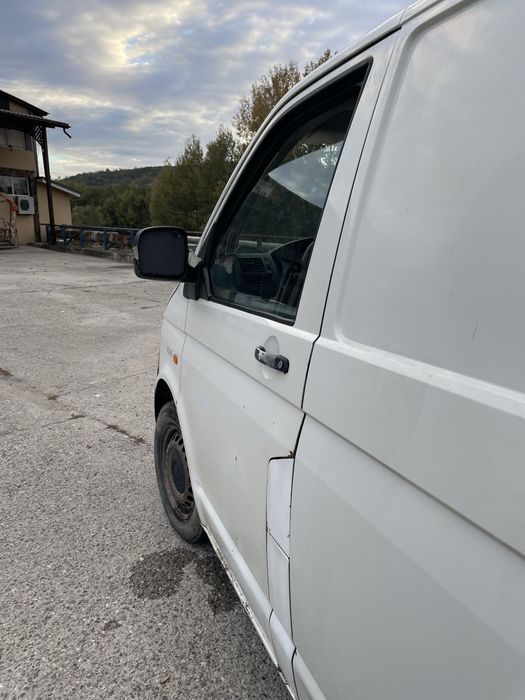 Volkswagen Transporter 2004 diesel, 2.911 € — imagine 5