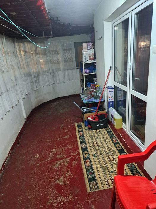 Vand apartament 3 camere