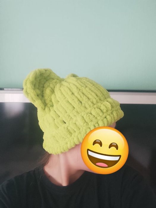 Шапка с ушками медвежонка