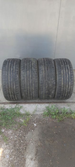 Продам резину на 17 ,215,50