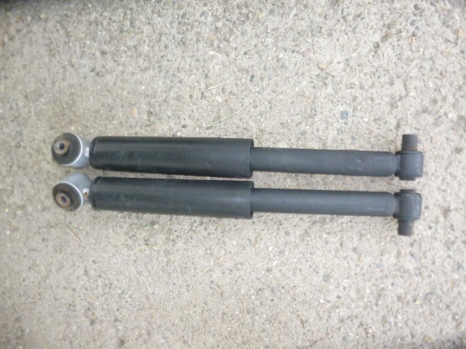 Задни Амортисьори за Рено Лагуна 2 Комби от Laguna 2