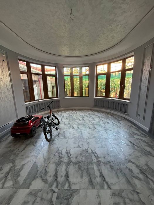 6 сотихли уй ижарага берилади