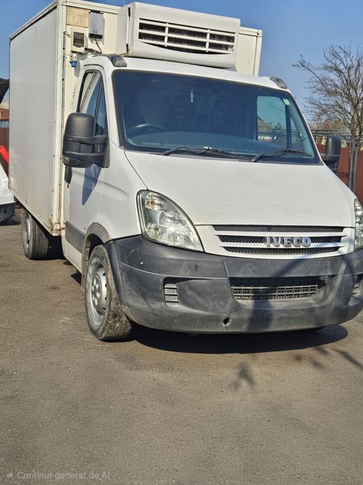 Închiriez auto frigorifica pentru evenimente.