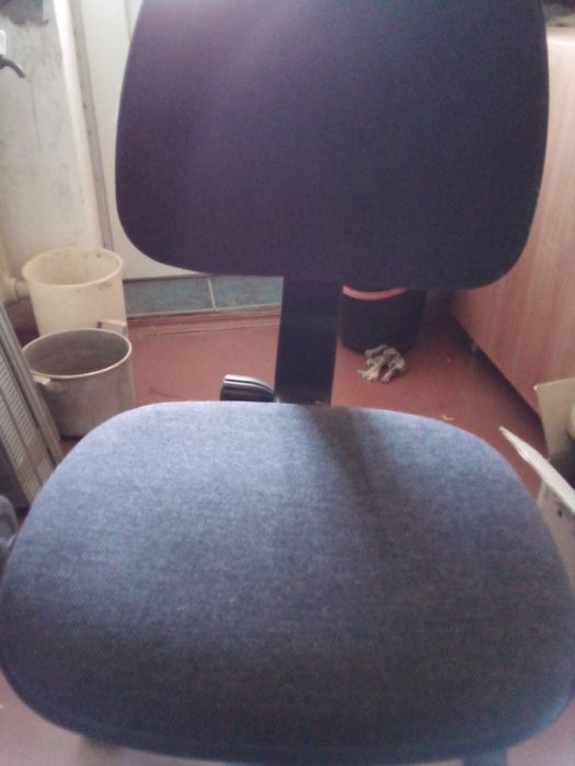 Продам компьютерный стул