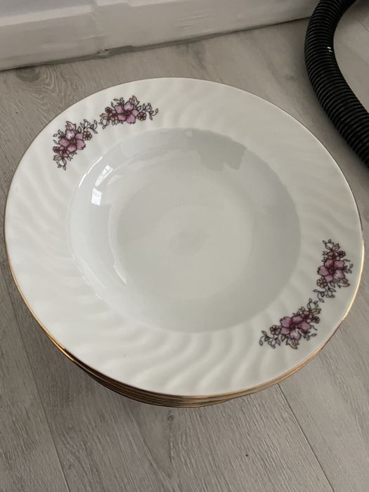 Порцеланови чиний