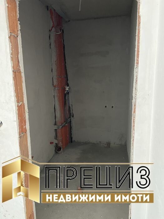 Продава двустаен апартамент в кв. Тракия, гр. Шумен!