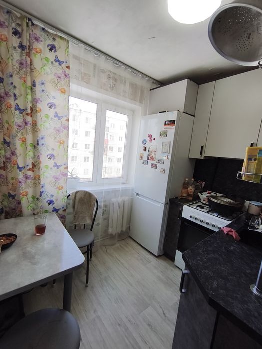 Продам 3ком.кварт р-н м. Северный