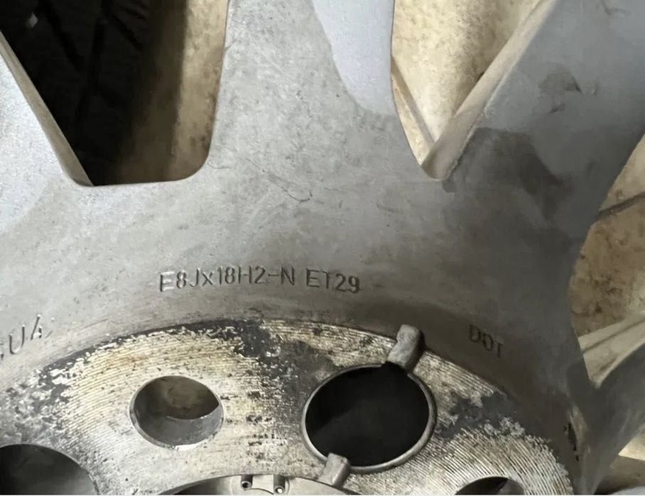 Ауди А8 Зимни гуми с джанти Dunlop 235/55R18 104H