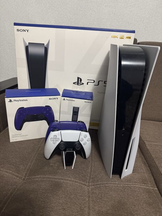 (PS5) SonyPlaystation 5 два джойстика игры