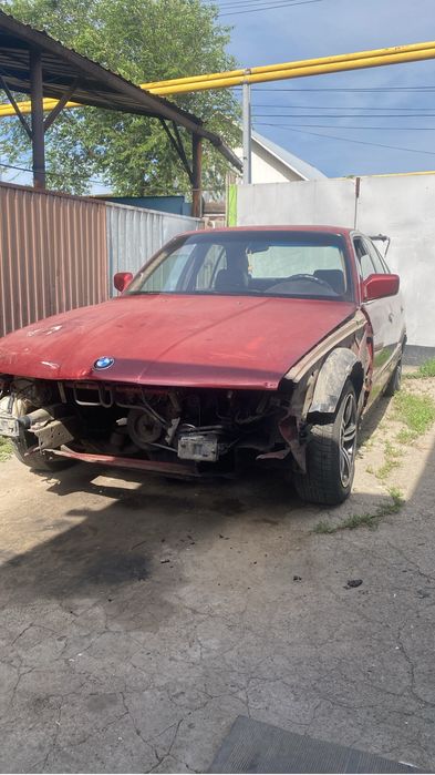 Разбор бмв е34 б/у авто 1990 год м50б20 Бош