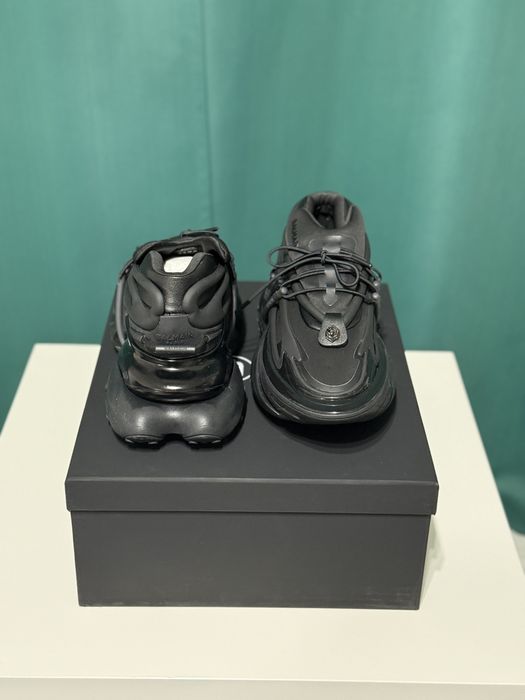 Balmain Unicorn Black