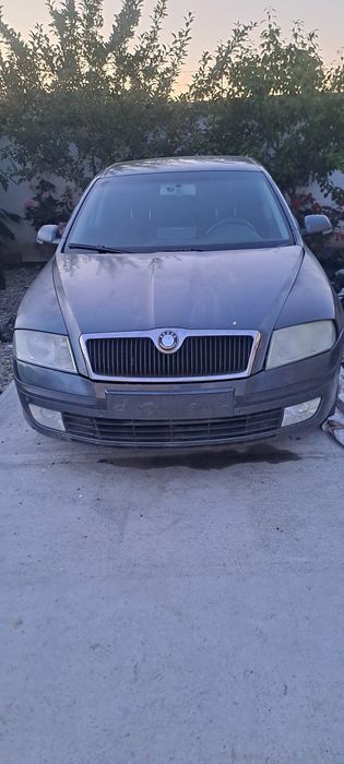 Vand capota skoada octavia 2 an 2007