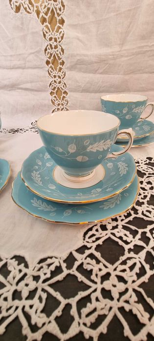 Английски сервиз от костен порцелан, Colclough