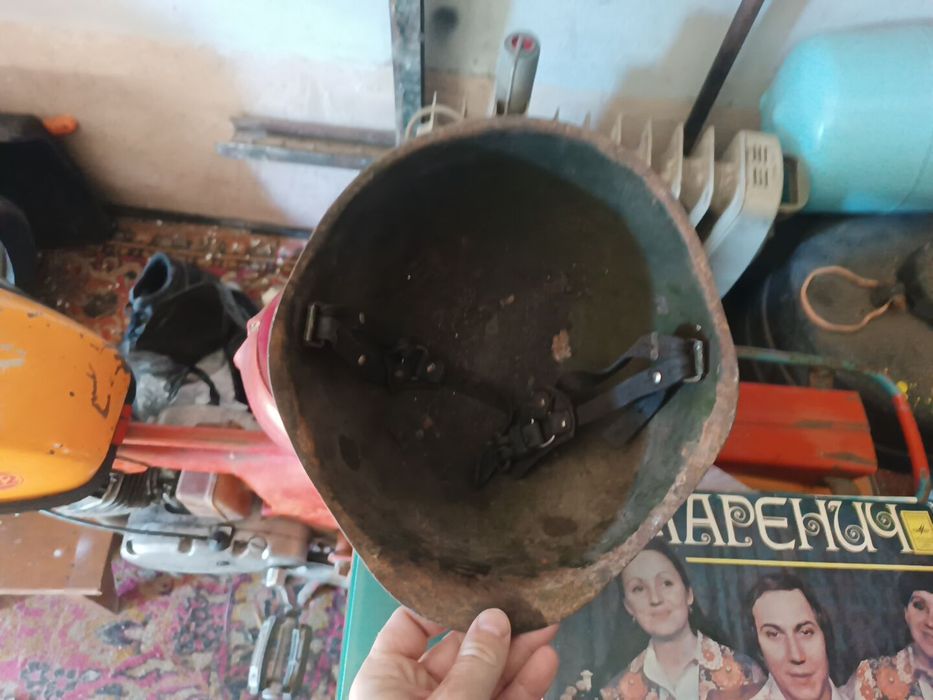 Продам каска военная СССР