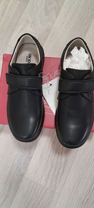 Школьные туфли для подростка новые