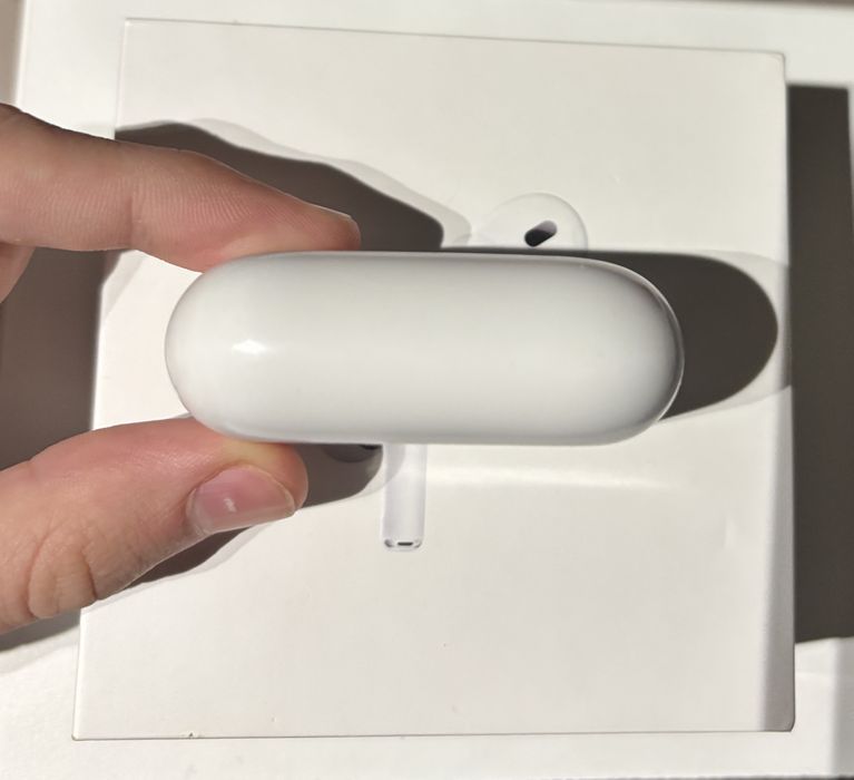 Airpods pro 2 noise cancelling