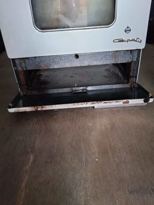 Aragaz pe gaz Carpați 1970