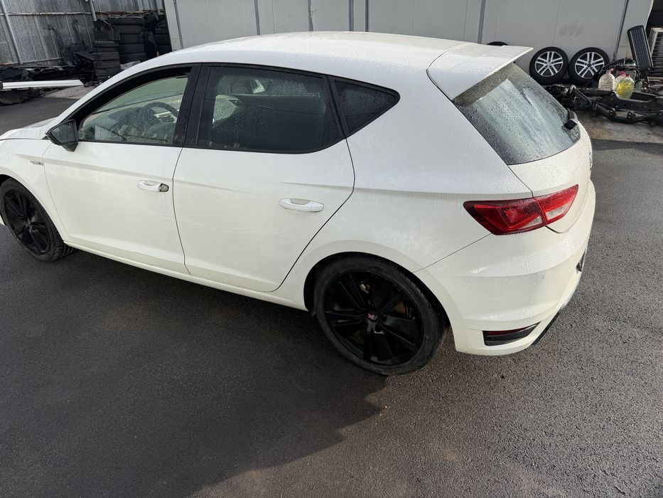 Seat Leon FR 1.4tsi на ЧАСТИ