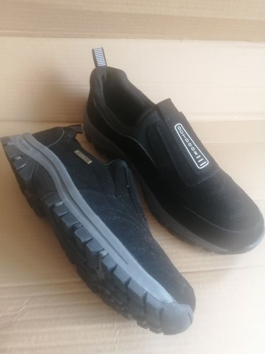 Нови мъжки маратонки.