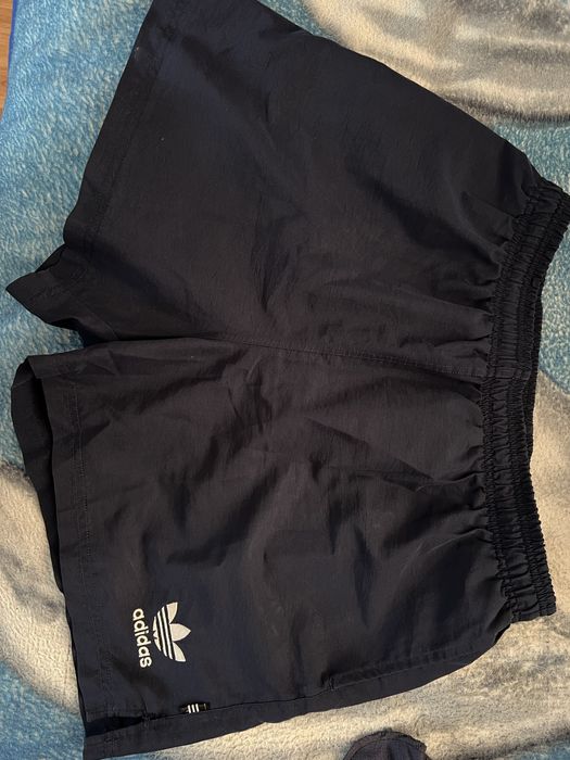 Pantaloni scurti adidas