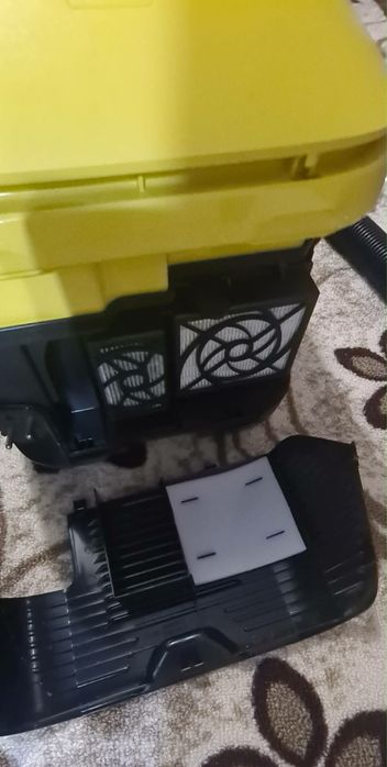 Прахосмукачка KARCHER