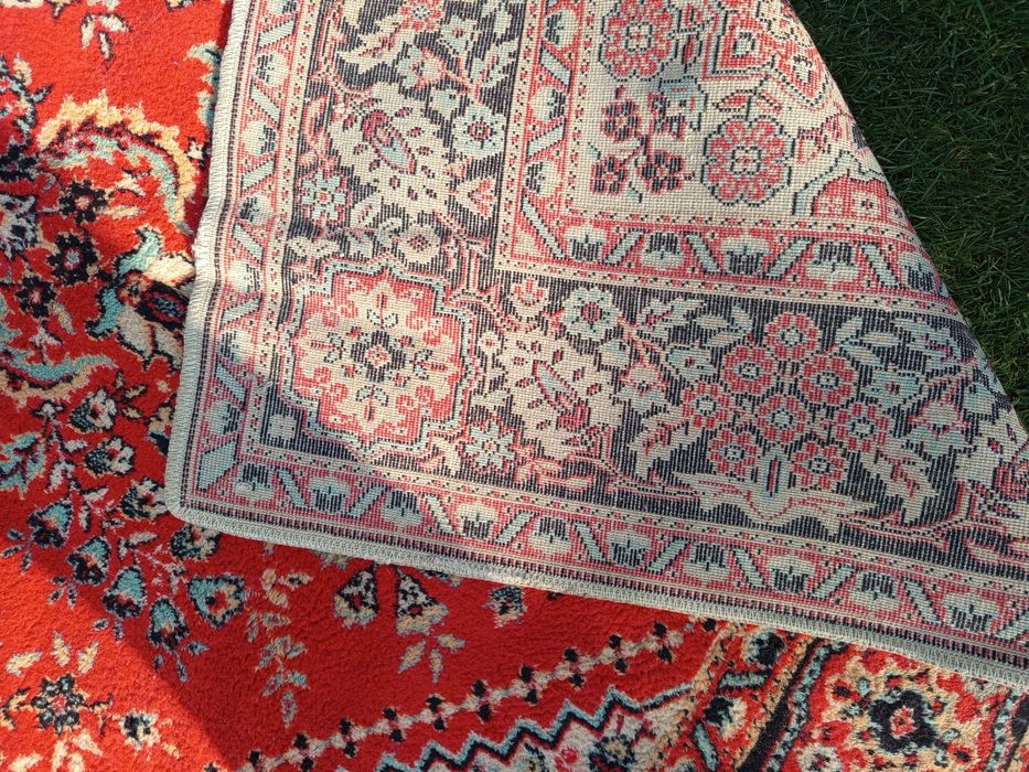 Продам шерстяные ковры.