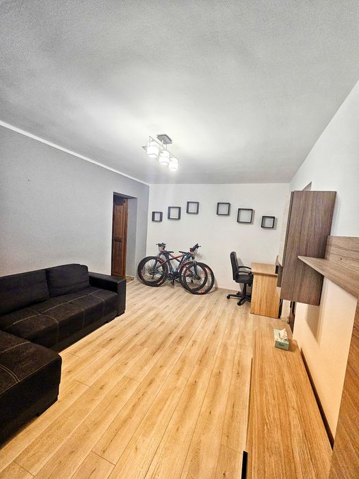 Inchiriez apartament cu 2 camere, Rogerius