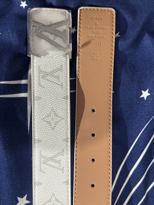 Curea Louis Vuitton alba