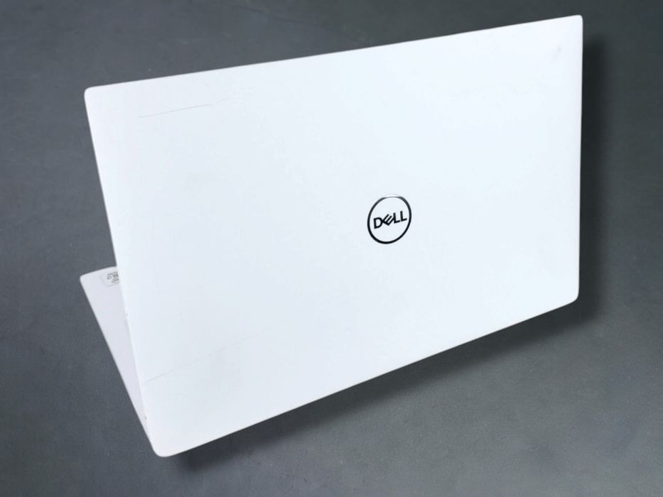 Лаптоп Dell XPS 13 7390 13" Touch 4K i7-10510U 16GB 512SSD Гаранция!