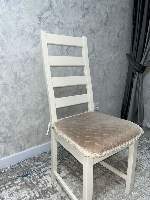 Стол     со      стульями