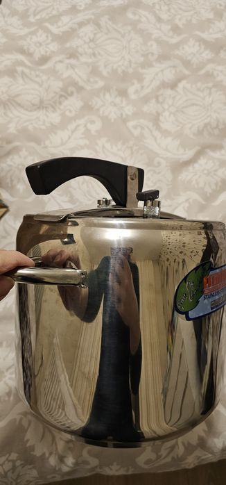 Тенджера под налягане