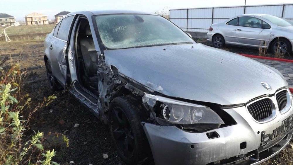 BMW 525 D 177 CP  E60 Automatic avariat lovit  2005
